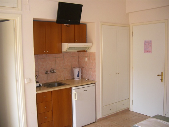 dimitris2-apartman-utazas-gorogorszag-keletkreta-tengerparti-nyaralas-andromedatravel